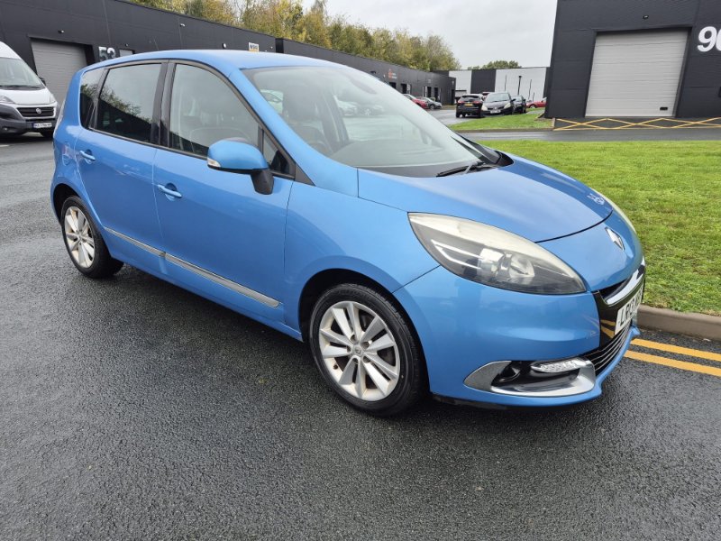 Blue Renault Scenic 1.6 dCi Dynamique TomTom MPV 5dr Diesel Manual Euro 5 s/s 130 ps